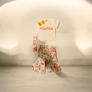 White "Mama's Pumpkin" Baby Matching Set with Orange Pumpkin Print